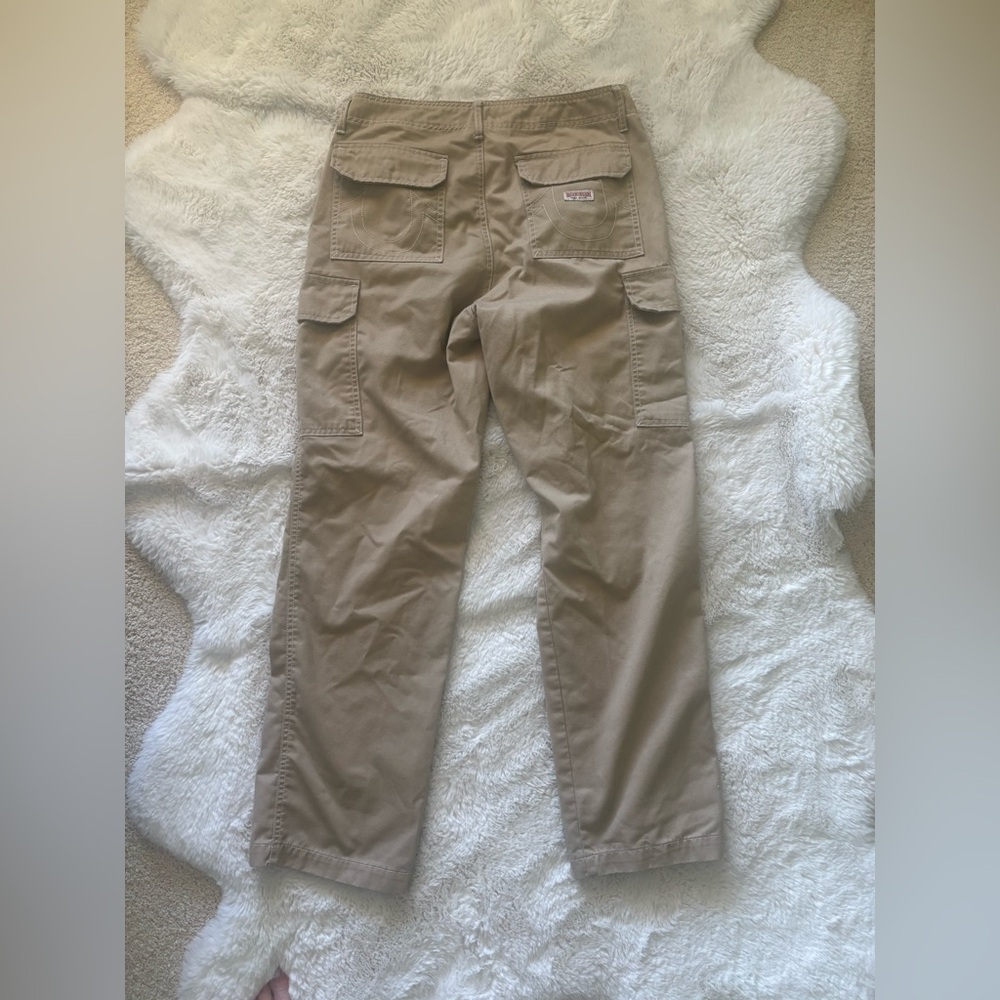 NWOT True Religion Men's Beige Khaki Cargo Pants Size: 32 - Picture 2 of 7